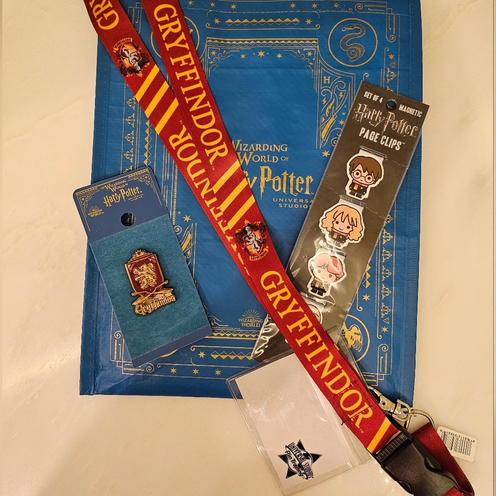 Harry Potter Gryffindor Collectible Pin, Bookmark, Lanyard And Gift Bag
